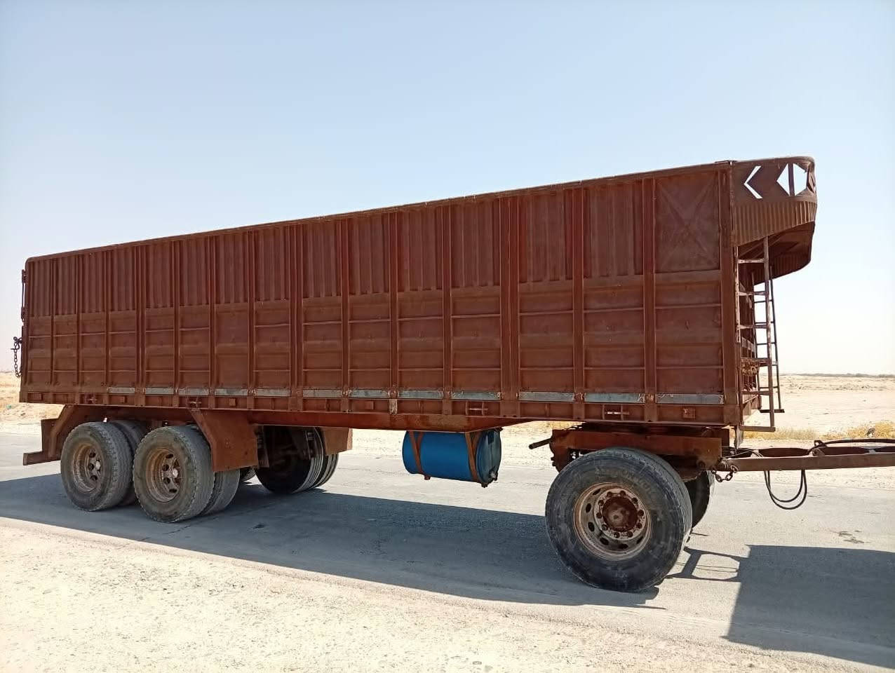 مقطوره • شاصي حدادي • طول ٨٫٥م