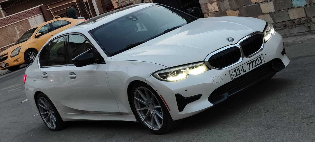 السلام عليكم
 bmw 2021.330i 
محرك 2000 توين تيربو
 ماشيه43الف
 رقم بغداد مميز 
حادث بنيد .
جاملغ خلفي صبغ باب تبديل راس شواصي تصليح
(بدلت دعاميات بدون صبغ بلاديات) المواصفات فتحه .جلد كشن كعرباء تحكم استرين الايت عدسات لد زنون يصعد وينزل مري قلابات .اناره خارجيه اناره داخليه  مكان بغداد 
***********
متوفر واتساب
