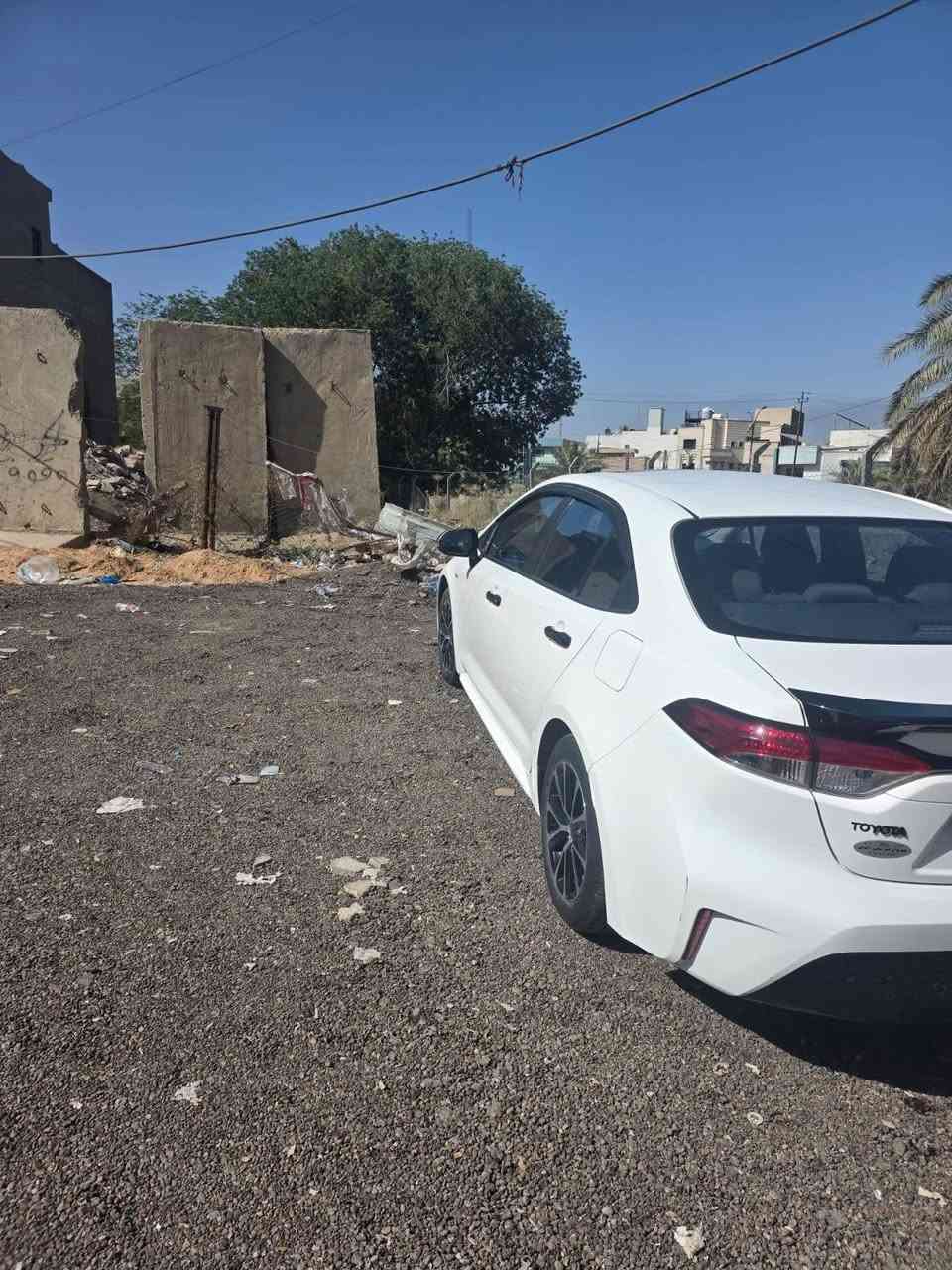السلام عليكم
كورلا  شكل امريكي هايبرد موديل 2024
رقم أربيل تحويل ثاني يوم أو وكاله
سعر 155$ بيه مجال  سياره كفاله عامه  كير ومحرك وبدون ضرر او صبغ 
بس دعاميه بيها شخوط واكو رصعه بل قبغ مال صندوك مكحلة  
الهزة تنتهي سنة 2027 
عداد المسافة 43 الف 
 مواصفاته
فتحه سقف //بصمه تشغيل عدد 2 //تبريد قطعتين //شاشة جبير
كاميرا خلفية //رادار امامي //مثبت سرعة //تحكم ستيرن
اوتو هولد //هاد بريك بصمة //حاكية داخلية
سيارة بيها عازل حراري والبنيد مغلف PPF
بيها سبايدر اسود واليدات مغلفة اسود مع المري 
مكان سياره بغداد او اربيل 
رقم هاتف *********** أربيل, العراق
