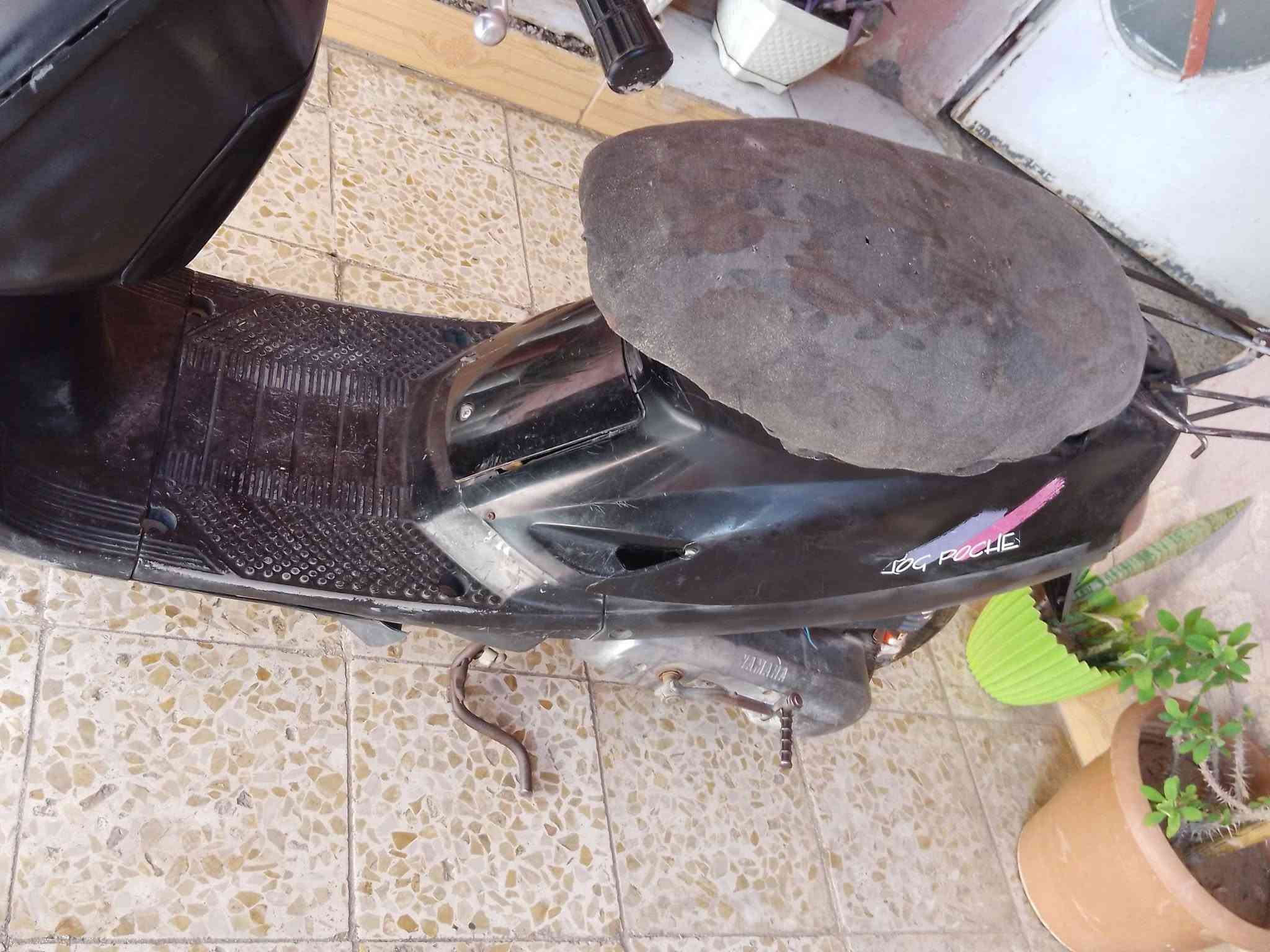 سلام عليكم يوماها للبيع شغال مابي اي عيب كفرات بلادي بلادي السعر  175 الف بي مجال حك جيه ***********
