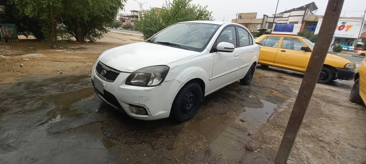 كيا ريو • ٢٠١٢ • ينقص زيت