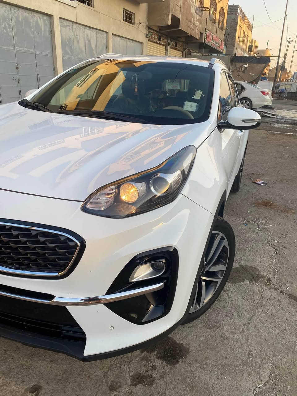 سبورتج 2020 خليجي وكالة الدولية جديدة
السيارة رقم بغداد الجديد باسمي جاهزة من كلشي بس تحول باسمك
السيارة حلوة ونضيفة حيل مال بيت استخدام قليل جدا ومكفولة من الصبغ والتبديل والشخوط والرصعات بس بيها بارد حيل بسيط وميبين وميسوة ينذكر بس اكيد بالفحص يطلع كير ومحرك كفالة
السيارة ماشية 48 الف كم حقيقي وع الفحص ونضافتها تحكم
صدر بعدة ع وضع الشركة واني شادلها تخم تاير وباتري جدد
داخلها جديد بعدة بلزكات الشركة وكشناتها من اخذتها سويتلها دوشمة جلد تفصال كلش حلوة وفوكاها نايلون وارضية مغلفة جلد السبير منازل والعدة كلها مامستخدمة
مواصفاتها نص فول 
محرك 2000 دوش تشغيل سويج شاشة وكاميرا حساسات امامي وخلفي تبريد قطعتين مري شفط واشاير بالمري كشنات جلد بلادي ويل حجم 19 
للتاكيد السيارة جديدة ومتعوب عليها مال جناي 
كلشي ذاكر وموضحة
 للاستفسار ***********
