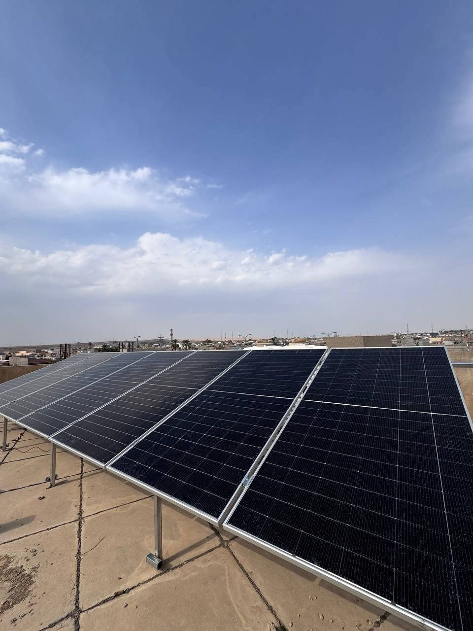 📍جلولاء/مقابل السوق
تم بحمد الله تنصيب طاقة شمسية (ماركة شيساج)
بقدرة 14امبير نهاري☀️ 10امبير ليلي🌖

تتكون المنظومة من انفيرتر بقدرة6.6 kw
وبطارية بقدرة 10 kw+بورد سيطرة متكامل

مع هيكل حديد مغلون لالواح شركة جينكو عدد 7

ضمان البطارية 5سنوات 
ضمان الانفيرتر 5سنوات 

للتواصل :
*********** المهندس صالح الحربي
