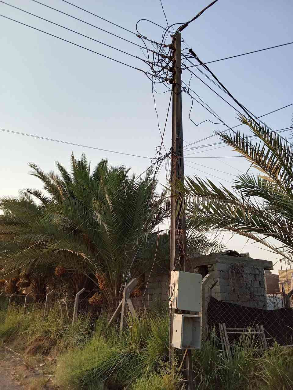 ارض مساحتها 1000متر صلح زراعي سند 35
"
📍واجه 40متر 🍁🍁
📍نزال  25متر 🍁🍁
ممكن📍 تنباع نص القطعه
📍الموقع بابل قضاء المحاويل /البدع الكبير 
 الرئيسي  سايدين حلة بغداد 150 متر ،
للاتصال ‏‪***********‬‏
