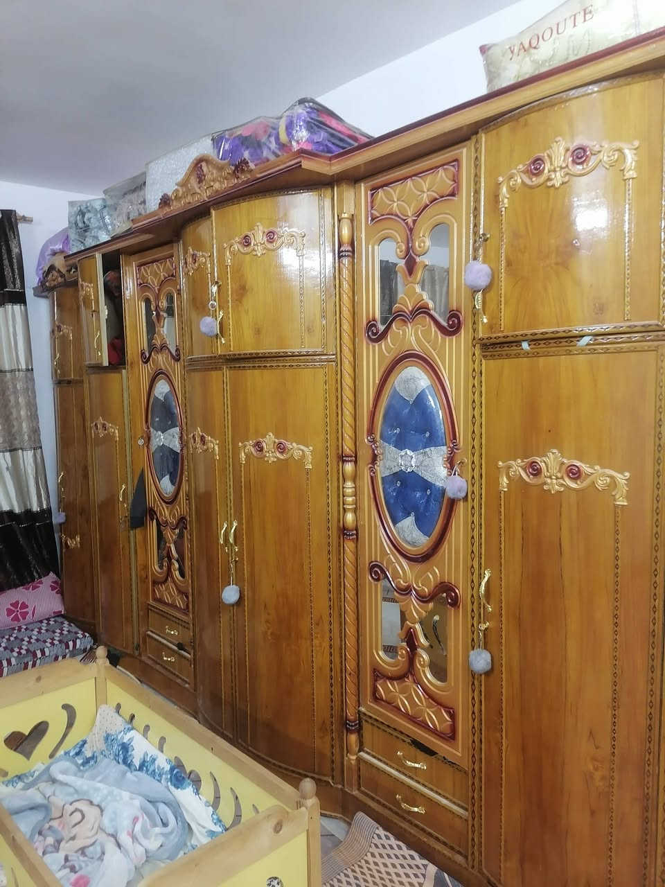 سلام عليكم اخوان عندي هاي لغرفه لبيع سعر 750 وما عده ميز لابلازمه اي ستفسار اتصل علئ رقم ***********
