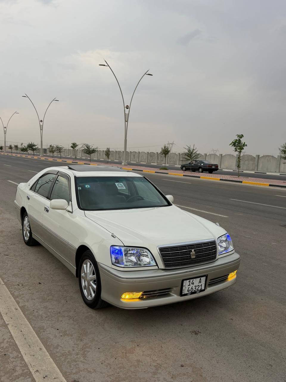 كراون • ٤ دكم • شاصي ٧٥
