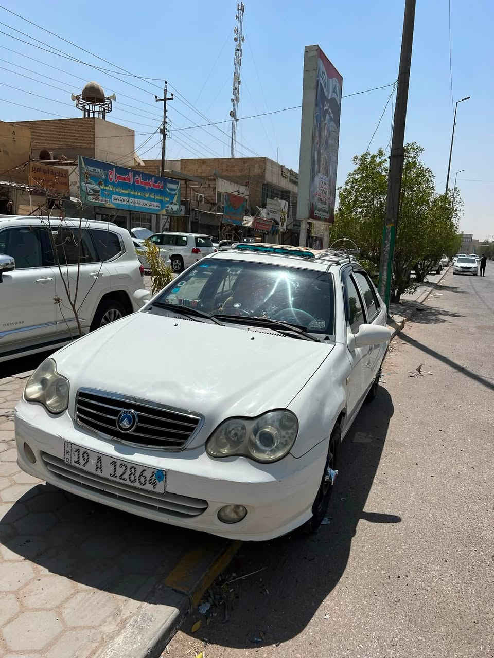 سياره سيكي موديل 2013سياره مكفوله ماعدا الجاملغ الوره بدون داخل سياره كير ومحرك وحداديه خير من الله سياره جديده بمعنا الكلمه سياره تبريد شغال ثلج دواخل جديده سياره شاشه منظومه زنون مسجل دمام سياره باسمي رقم إنكليزي السعر 38 وبيها مجال بسيط العنوان نجف الأشرف حي الانصار ***********@
