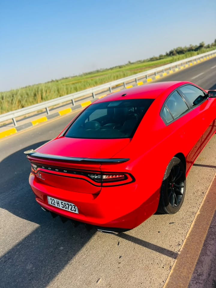 CHARGER SXT  .
جارجر SXT  للبيع  
السياره عليها ادامه كامله بل شركه 
تخم تاير جديد صدر جديد 
باتري جديد 
الرقم اربيل بسمي  
الموديل : 2019 . (خليجي) . 
وكاله #مهند كارز  
السياره كفاله عامه فقط تبديل بيان ٢ اصلي وكاله + صبغ قليل بل جاملغ الخلفي
الون : أحمر طماطي
المحرك : V6.  3.6L . 
السعر :  خاص
المواصفات :
* شاشه كبيرة مع نظام ملاحة GPS .
* الشاشة مع اوپشنات SRT . 
* سستم صوت الپاين مع سماعات پريميوم .
* ويل قياس 20 انج . 
*اكزوز سرعه بلادي
* مقاعد جلد رياضية . 
* مقعد السائق كهربائي . 
* حساسات خلفية . 
* تشغيل عن بعد . 
* محدد سرعة . 
* تلفون بلوتوث . 
* كاميرا خلفية .
* مرايا متحسسة للاضاءة العالية .
* دخول ذكي (بصمة) .
*ماشيه 80 الف

***********/ واسط
