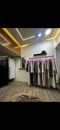 لوندري / مكوى للبيع بغداد حي الخضراء الشارع العام  ابعاد المحل عرض ٣.٢...