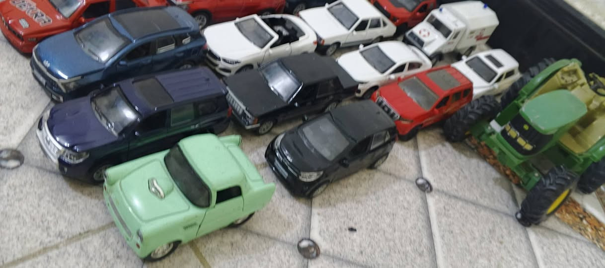 سلام عليكم هذني للبيع حجم 1/36 للبيع شلعه وسعر مناسب وخاص واقل من الجمله شلعه رقمي ***********
