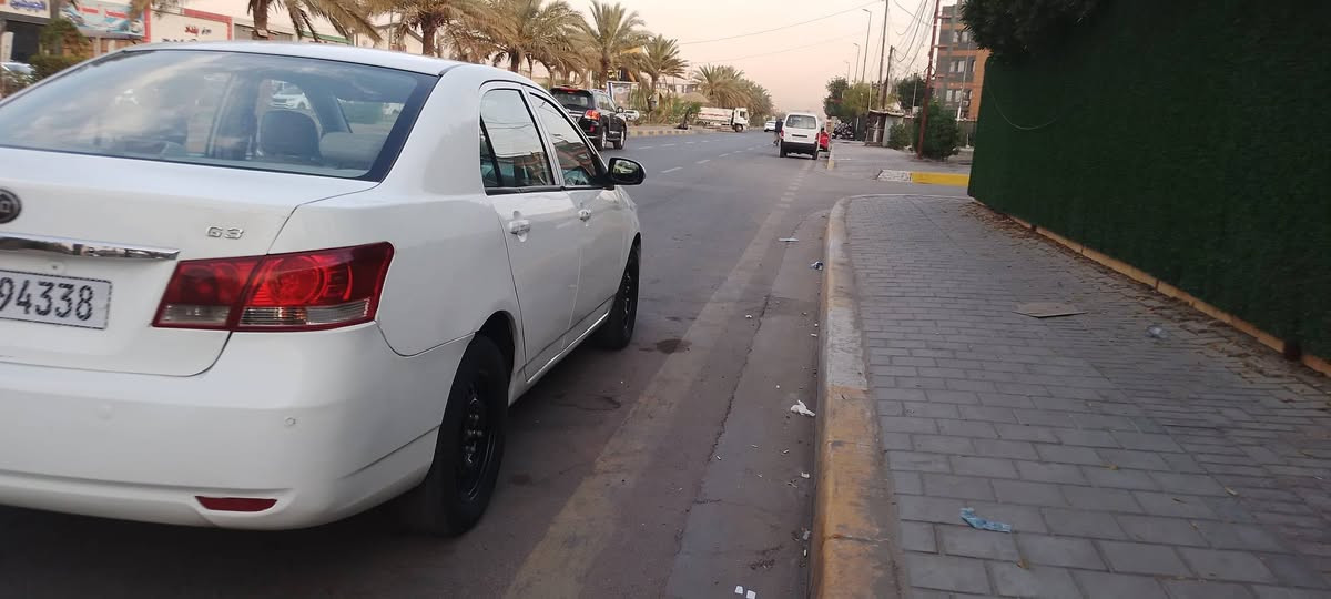 بي واي دي  جي ثري كير عادي محرك هونداي
 محرك كير تبريد ثلج ويا سويج صدر امامي خلفي جديد 
بيها دواير صبغ وقطع مكانات صبغ باسمي مكاني الشعب  
سعر ٥٢ وبيها مجال  رقم ***********
