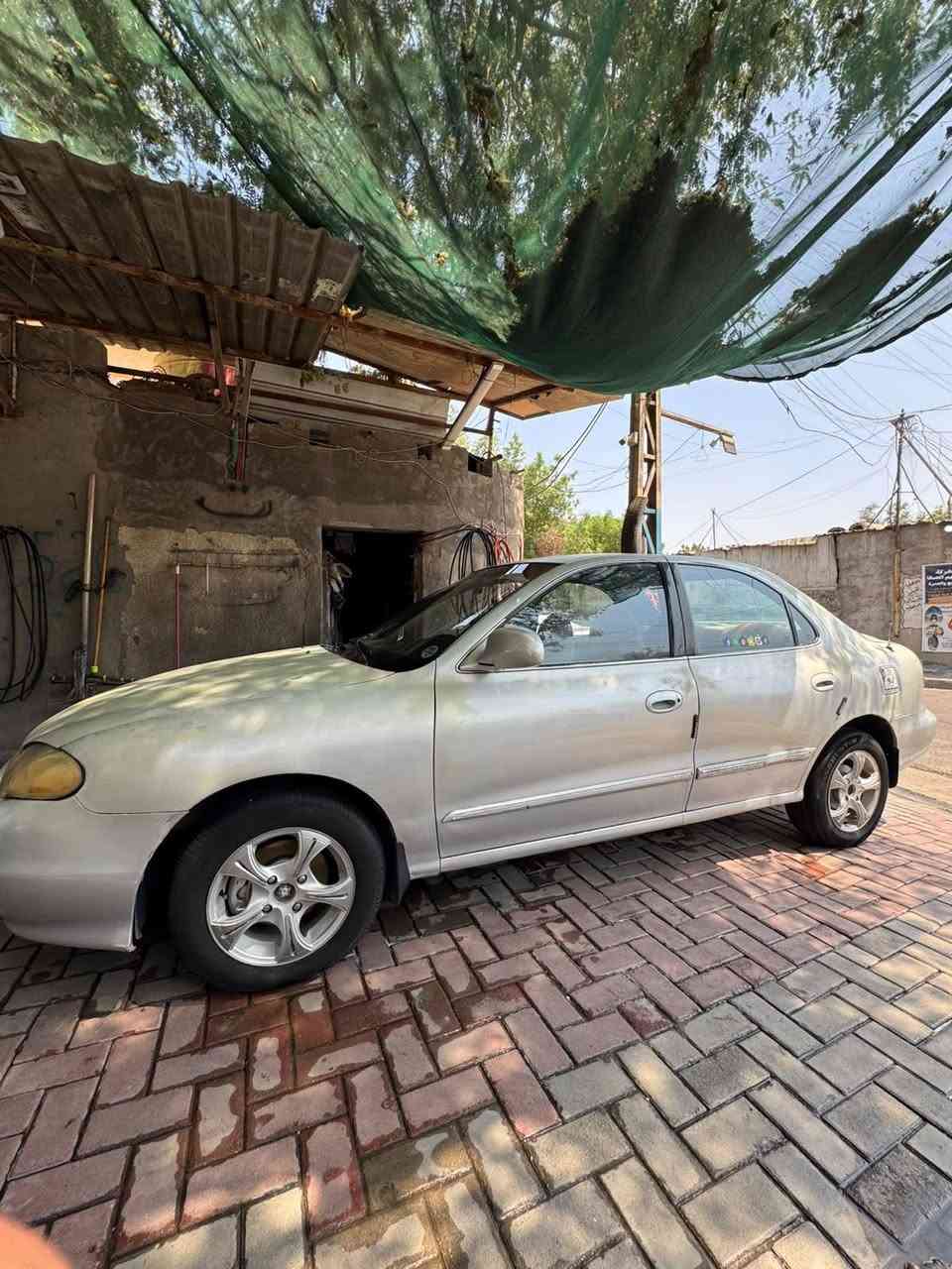 السلام عليكم النتره للبيع
 موديل 2000
محرك2000
كير اوتوماتيك 
مجهزه من كلشي المحرك نضافه100/100
تبريد شغال شرط تجي تفحصه بعينك 
ولسنويه باسمي  سعر سياره ب40 وبيه مجال 
رقم الهاتف  ***********
