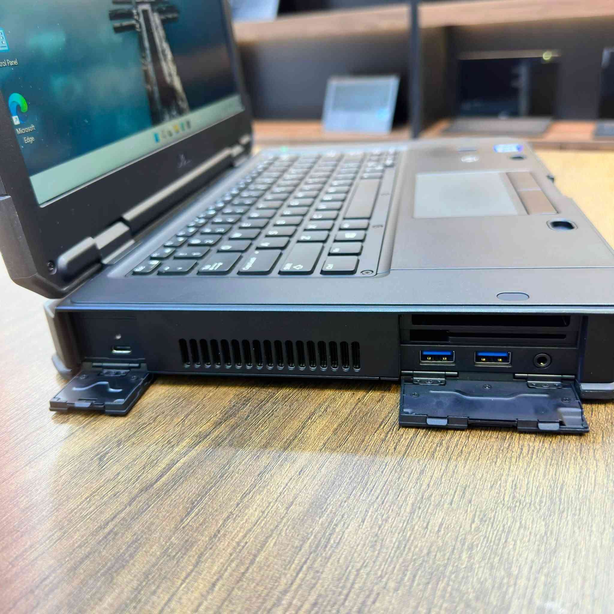 لابتوب مدرع دل DELL
لابتوب فول نظافه دبل بطاريه مواصفات عاليه 
معالج كوراي ٥ جيل ثامن
رام ١٦ كيكا 
هارد ٥١٢ كيكا اسسدي nvme 

شاحن اصلي 

السعر 485  الف 
موقع اربيل متوفر توصيل 
***********
