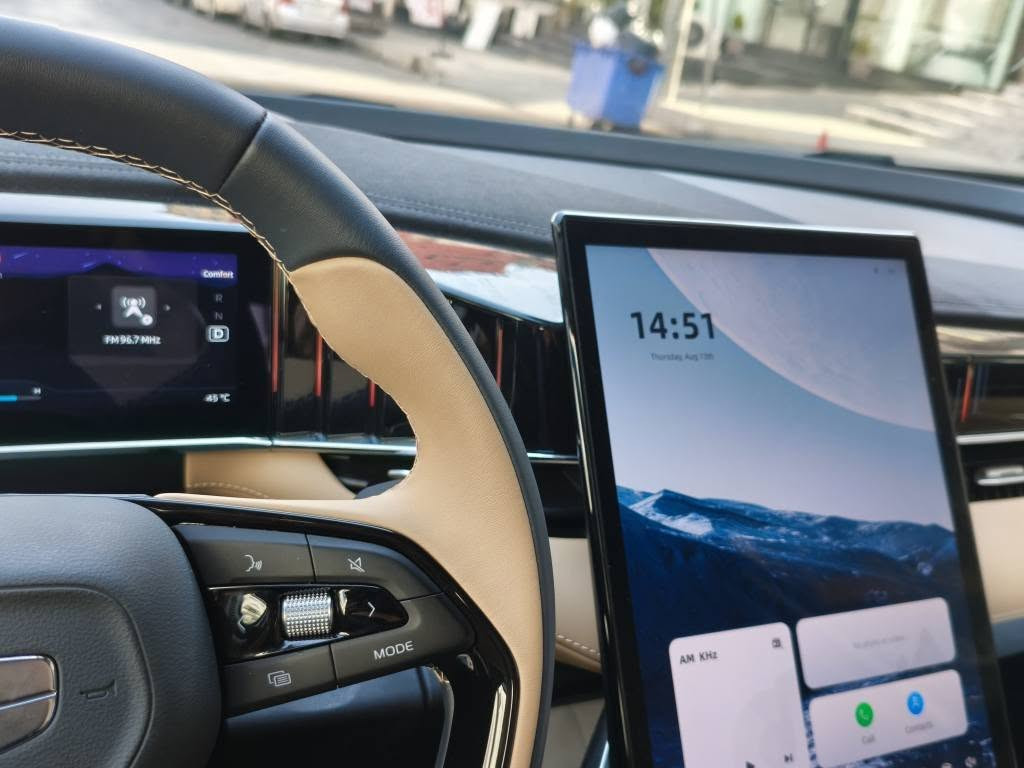 🚗 جيلي ستاراي 2025 – 2.0 تيربو

🔥 الممشى فقط 2,347 كم
🤍 اللون أبيض
🌟 سقف بانوراما
✨ داخلية فخمة ونظيفة
⚡ محرك 2.0 تيربو
📍 السيارة في دهوك
✅ نظيفة جداً
✅ بدون حوادث
✅ ممشى قليل جداً
✅ سيارة شخصية

💰 السعر: 31,500,000 دينار عراقي — قابل للتفاوض مع المشتري الجاد

السيارة متوفرة للمعاينة والفحص، والمشتري الجاد مرحب به لفحص السيارة بالكامل.

---

🚗 Geely Starray 2025 – 2.0 Turbo

🔥 تەنها 2,347 km
🤍 ڕەنگی سپی
🌟 سەقفی پانۆراما
✨ ناوەوەی جوان و پاک و خاوێن
⚡ مۆتۆری 2.0 Turbo
📍 ئۆتۆمبێلەکە لە دهۆکە
✅ زۆر پاک و خاوێنە
✅ بێ ڕووداو
✅ کیلۆمەتر زۆر کەمە
✅ ئۆتۆمبێلی کەسییە

💰 نرخ: 31,500,000 دیناری عێراقی — گفتوگۆ بۆ کڕیاری جددی

📩 بۆ زانیاری زیاتر. *********** دهوك, العراق
