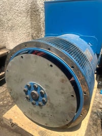 توليد 250KVA جديد بعدة بصندوك للبيع 07705063405