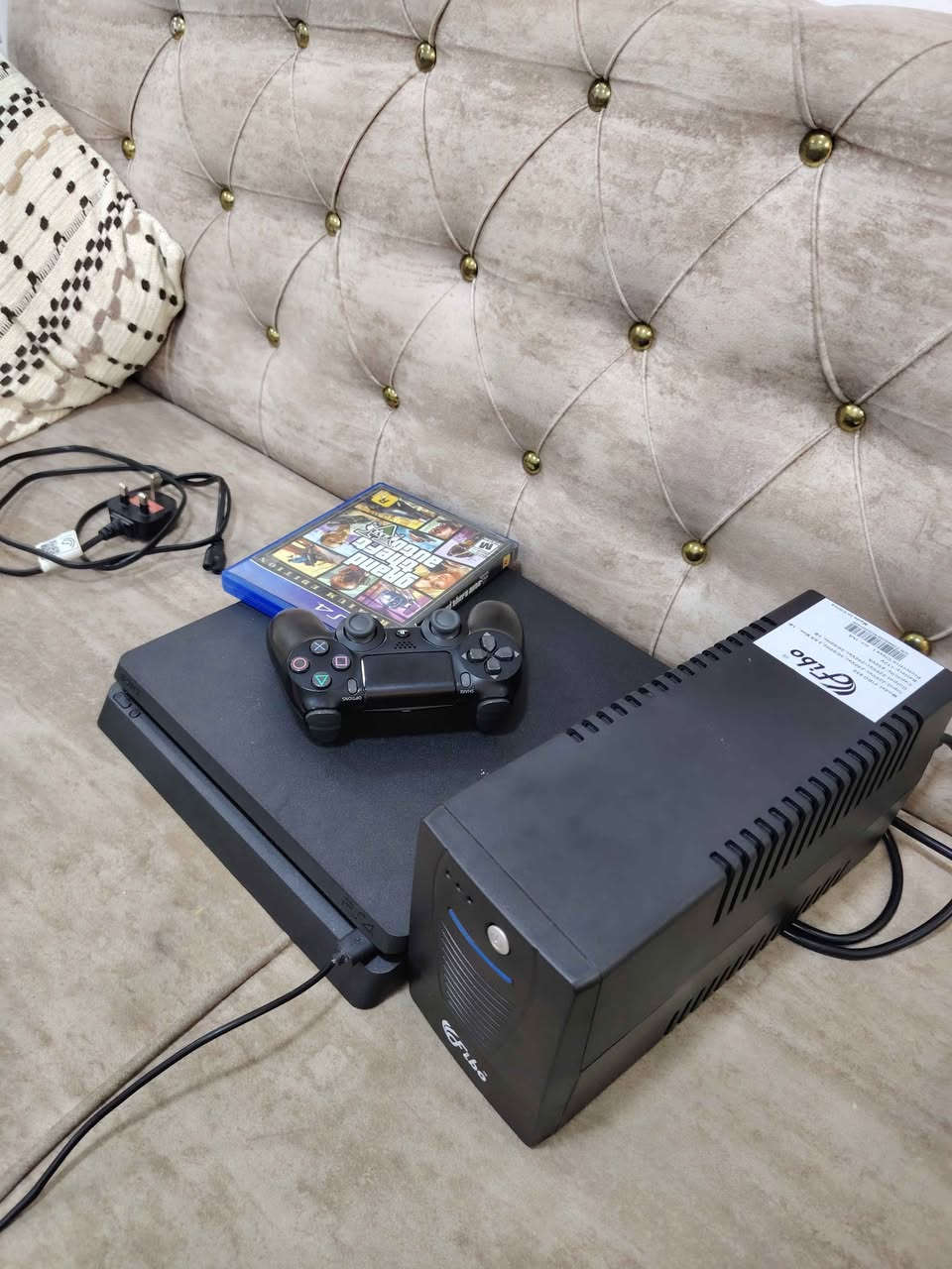 الجهاز نضيف بعده بلوك مالته لا مصلح ولا شي
مع ups 850
بعده جديد
ذاكره 1 تيره
مع يده اصليه
مع قرص واحد
مكاني الدوره ***********
الجهاز اولاين بغداد, العراق
