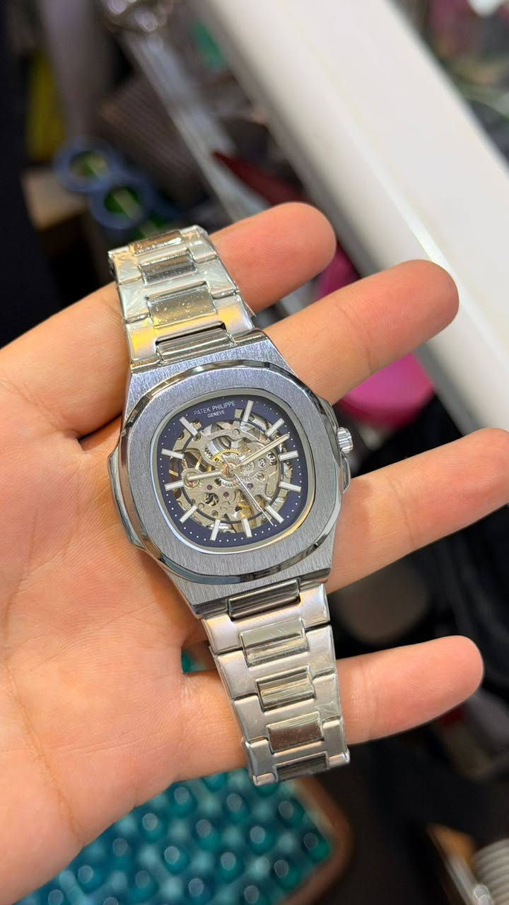 3 ساعات پاتك ڤلب أوتماتيك ⌚
قطع DHL موتجاري
مكينة ياباني نحاس 
مختم سير وقفل وظهر
مع العلبة پاتك ڤلب 
فحص ضد الماي لمدة 4 أيام تبقي بالماي
***********
