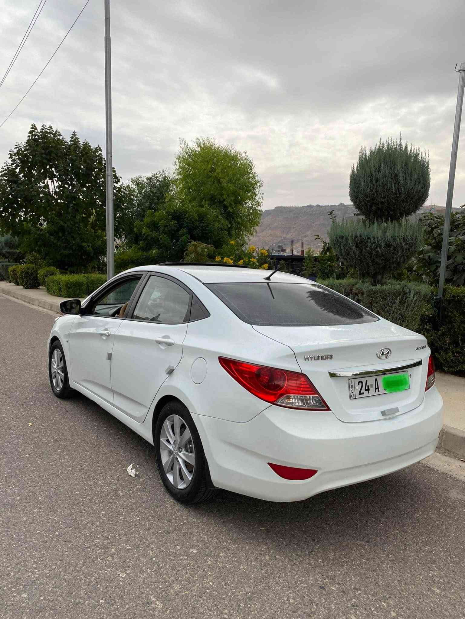 اكسنت • ٢٠١٢ • فول مواصفات