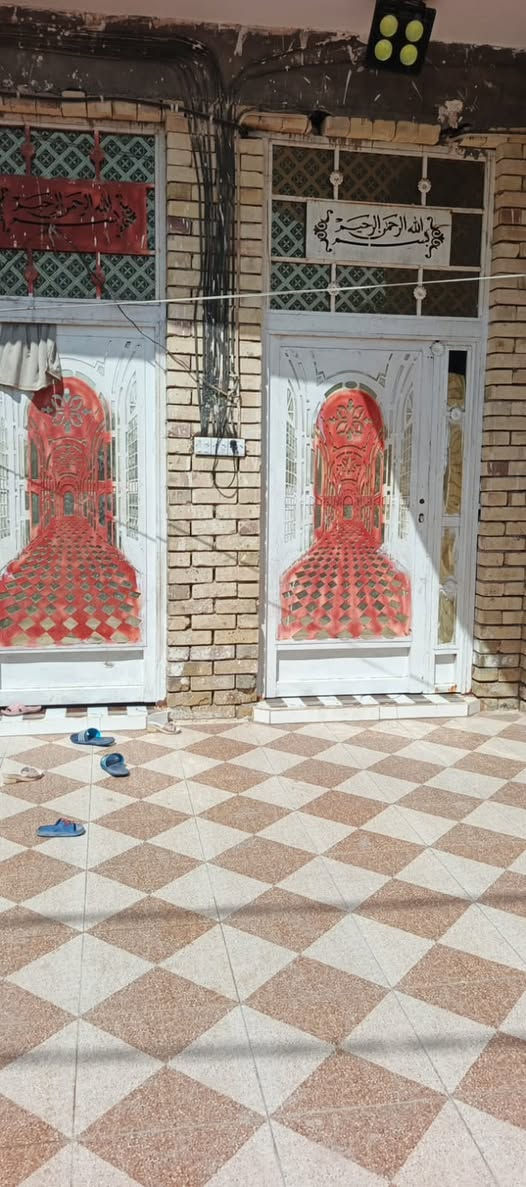 🏡 دار للبيع

📍 العنوان: حي الصحه قرب اسواق رؤوف

🔹 المساحة: 200م على ساحه

🔹 البيت: طابق واحد

🔹 يحتوي على:2 غرف نوم وصاله ومطبخ حار و بارد
      وستقبال

🔹السعر الكلي 180 مطلوب أسكان 20

📞***********

للاستفسار أو تحديد موعد للمعاينة، تواصلوا معنا

📍 زورونا في مكتب العاصمة للعقار
العنوان: بداية شارع مستشفى الشطرة العام.
