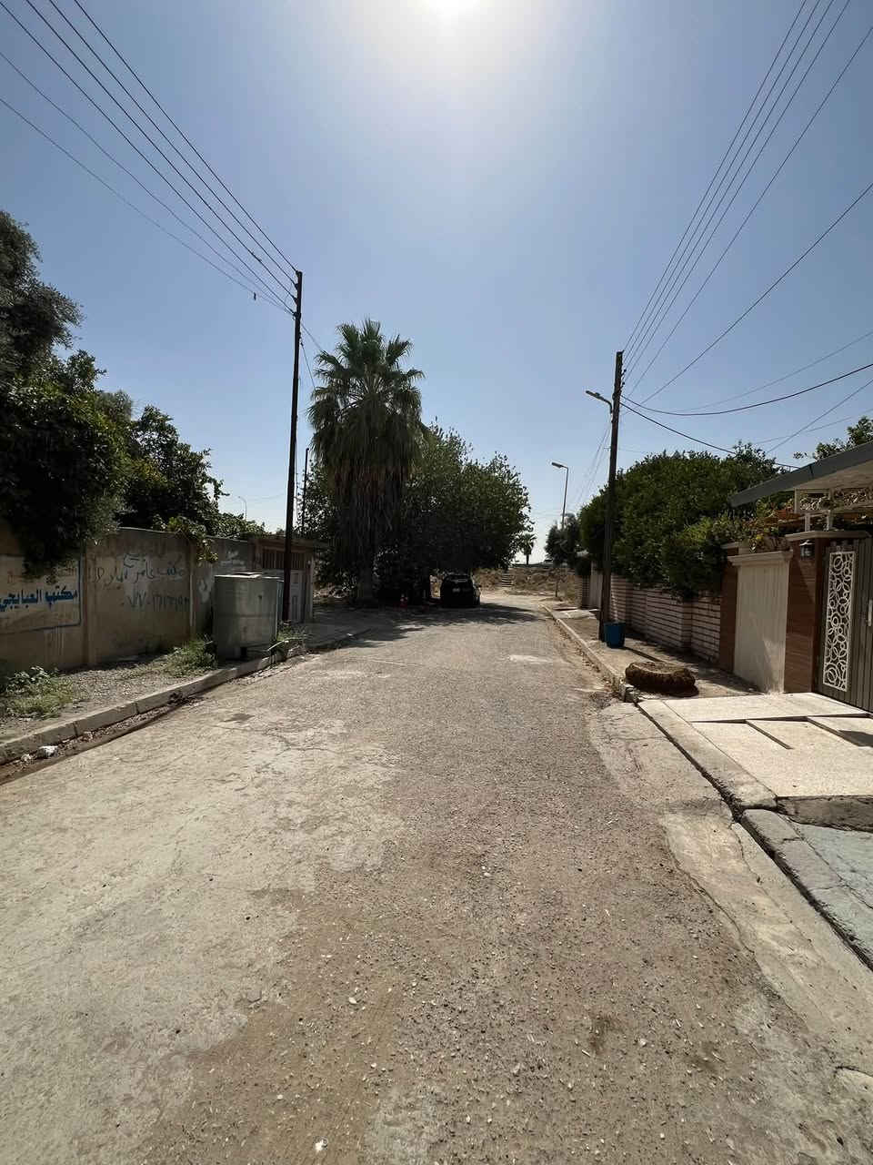 🛑عقار للبيع من :
🛑عروض مكتب ((العلاف)) لتجارة العقارات 🌟

🛑ارض للبيع مساحة 151 متر الواجهة 6.66 متر ✨

📄سند سكني ملك صرف / شرط القرآر التمليك والتحويل

❌لانتعامل برفع سعر العقار عن سعرة الأصلي نجمع البايع بالمشتري مباشرتأ _ لا نوقف البيعة بخلاف عن الدالية 

🛑موقع مميز جدأ 💥 

🌍الموقع / حي الزراعي قرب (( لارينا ماركت )) 🏫 

🛑يقع على شارع تبليط بعرض 12 متر 💥

للاستفسار 

⏮️مراجعة مكتب العلاف لتجارة العقارات 🌟

أو الاتصال 

☎️ أسيا ***********

أو

☎️ كورك ***********

⏪️مع العلاف للعقار استثمارك في آمان ⭐️

🌐عنوان المكتب / الموصل _ حي الزراعي قرب جسر السويس 🔥

📌نستقبل عقاراتكم وطلباتكم العقارية .
