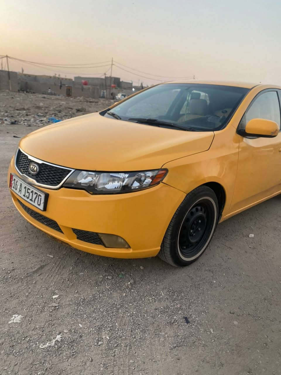 سلام عليكم كيا سيراتو مديل 12 خليجي محرك 1600 كير جديد توني شاده ومنظومه جديده ضربته مبدل بنيد اصلي ورشات صبغ للباب الخلفي فقط سياره بسمي وجاهزه السعر 83 وبيه مجال مكاني ناصريه مركز شراي بيه خير ويدلل رقم ***********
