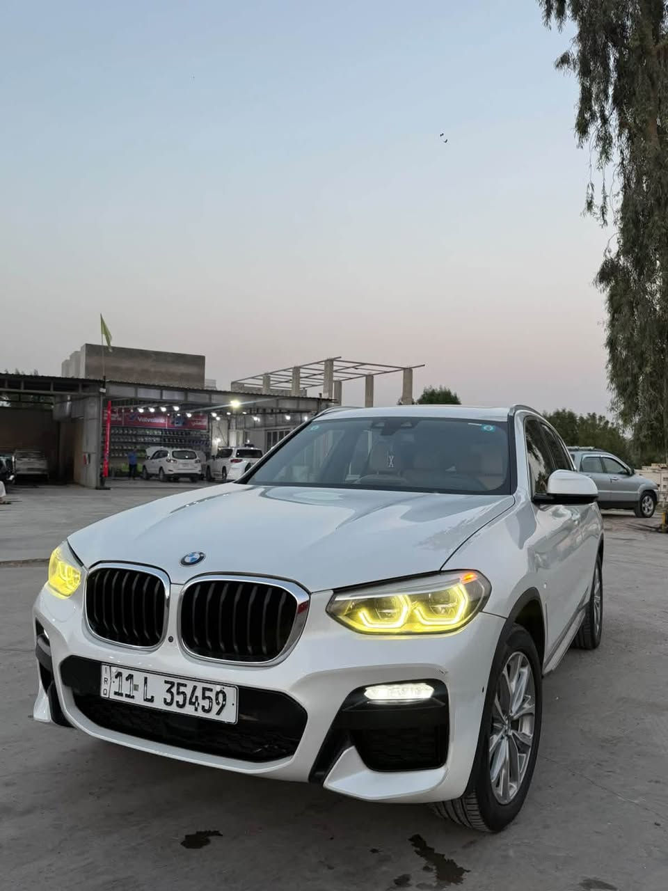 سلام عليكم…
Bmw x3 SDrive 30i LUXRY Line
وارد امريكي CLEAN TAITLE

شاشة وسطية ونظام iDrive.
* مقاعد كهربائية أمامية.
* داخلية بيج.
* مقود BMW رياضي.
* تشغيل وإضاءة داخلية.
* فتحة سقف بانورامية؟
* جنوط BMW أصلية متعددة الأذرع.
* حساسات أمامية وخلفية.
* كاميرات/أنظمة مساعدة 
* أضوية أمامية LED،
*بگ لايت LED
*ستيرن تدفئه
*كشنات تدفئه تبريد
*اضائه تكيفيه مع المقود
*سستم صوت harman/kardon
*شاشه ذكيه مع تحكم ايمائات بالأشاره
*تخم تاير جديد
*حداديه جديده وكاله بالكامل
*صندوق قدم
*السياره مكفوله كفاله عامه
*الممشى:182,000 كيلو متر
*السعر:23,000$ قابل للتفاوض
للتواصل: ***********
*مكان السياره:ديالى.بعقوبه الجديده
Nashwan Muayad
Ziyad Tariq
