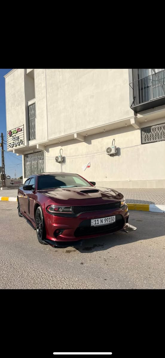 سلام عليكم اخوان 
الحلال للبيع دوج جارجر 2019 SXT Plus فور ويل (ملغي الفول ويل بالكامل ومبرمجه يم مصطفى ايكل) وارد كندي كلين تايتل داخله فقط جاملغ بالعراق جهة السايق فقط رادار امامي
رادار بلمري
مري عاكسة+هيترات+نقطة عمياء
ستيرن كهرباء + هيتر
كشنات كهرباء + تدفئة تبريد والخلفي تدفئة شاشة كاربلاي 
محرك 6 ستندر
ثلاجه داخليه
فتحة سقف 
سقف روز رايز
لد متغير الالوان
عين الشيطان العدسه
سستم كامل srt خارجي
ويل 18
بك لايت مزغرف 
ماشيه 153 الف كيلو 
السياره باسمي سنويه وهزه كامله
السماوه مركز المدينه سعرها 188 وبيها مجال
***********
