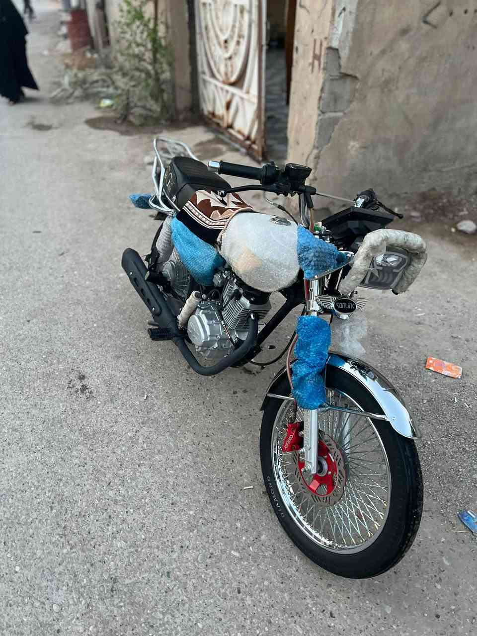 تايكر • ٢٥ • نضيف