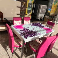 ميز طعام • ٦ كراسي