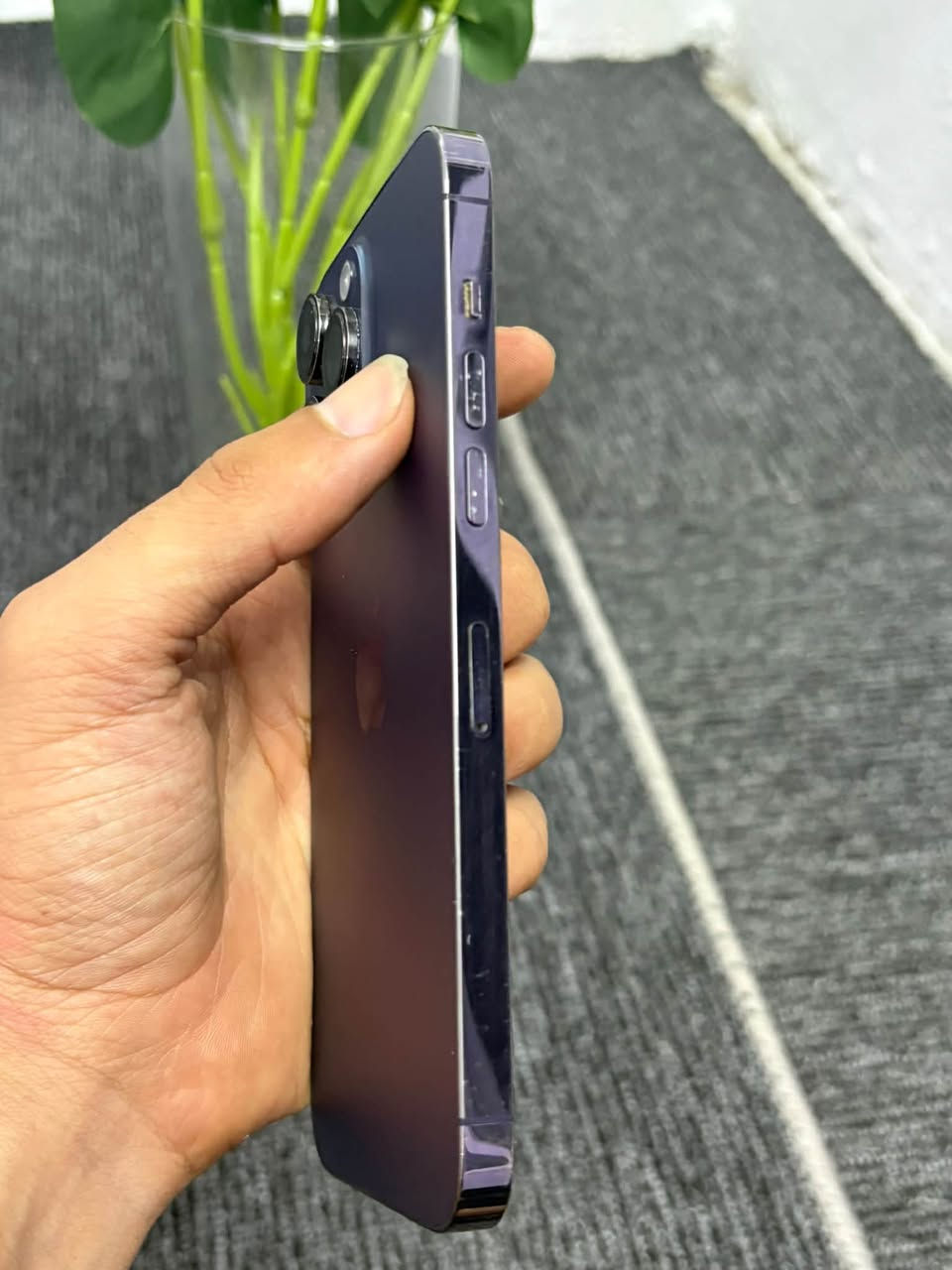 Iphone 14 pro max💜
ئایفۆن ١٤ پڕۆ ماکس💜
٢٥٦ گیگا 
٢ سیم 
پاتری ٩٣ 
موبایلەکە بێ کێشەیە بە زەمانی هەموو شت دەی فرۆشم 
بەس هەوا دەدات
نرخی خوار هەموو بازار
460$ دۆلار
شوێن هەولێر
Tel: 750 3922010

نص مكتوب في الصور:
- 9:52 About Name iPhone > iOS Version 26.6.2 > Model Name iPhone 14 Pro Max Model Number MQ8T3LL/A Serial Number DTYQ92LFVQ Songs 0 Videos 0 Photos 0 Capacity 256 GB Available 236.85 GB Wi-Fi Address 30:D7:A1:B2:3B:65 Bluetooth 30:D7:A1:AA:8E:AA Modem Firmware 4.51.04