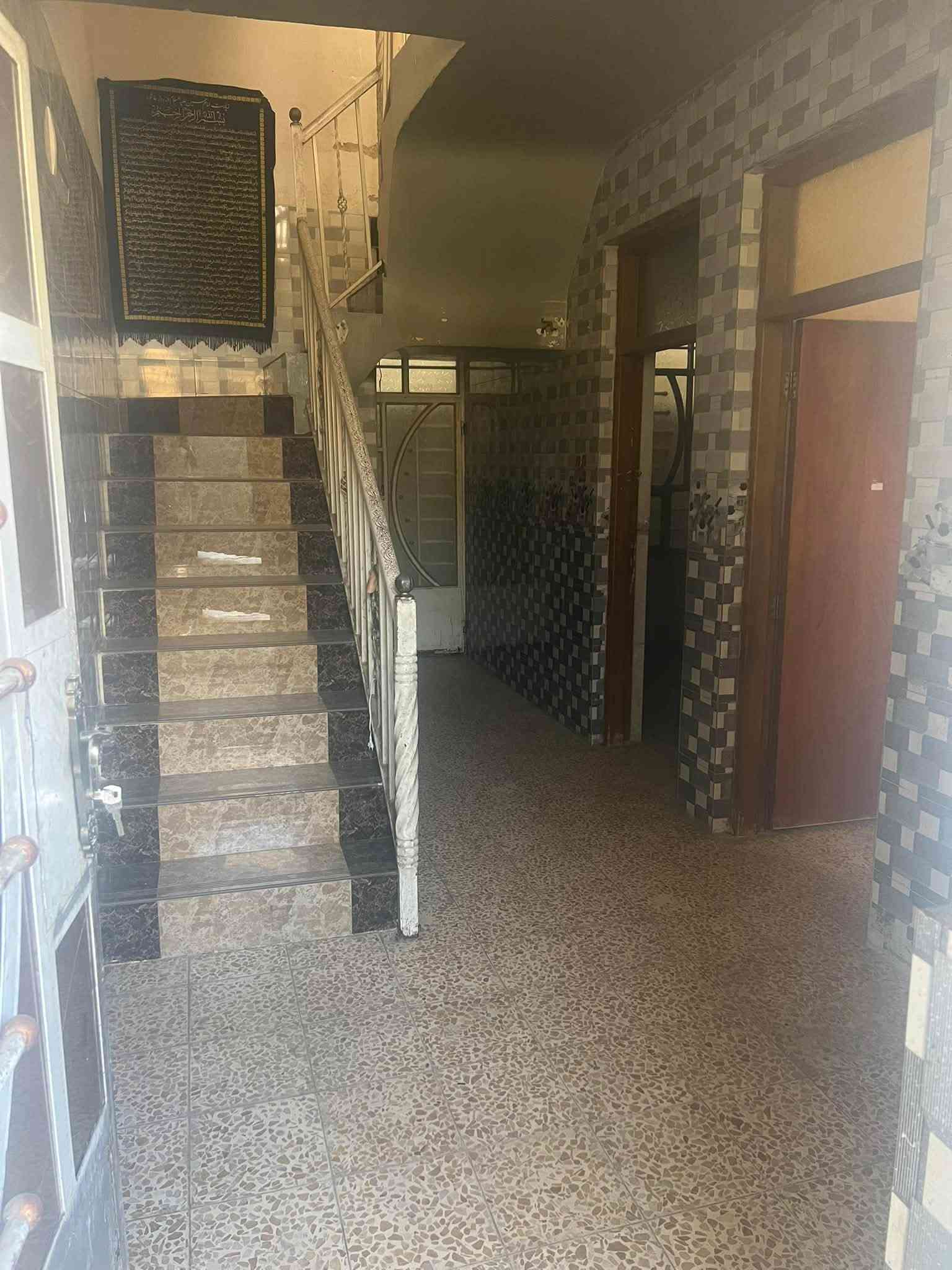 مشتمل للايجار
75 متر

واجهه 7

استقبال وحولي مطبخ وخدمات وغرفه نوم 

الطابق الثاني غرفتين

عنوان المشتمل

الشعب مقابل مصور كنز
السعر 500

~~~~~~~~~~~~~~~~~~~~~~|—————

للاستفسار 

مكتب مكـتب الفرات للعقارات 🏠🏘🏤 ابو رحمة ***********

شارع نادي النفط

مقابل لحوم ابو سجاد او فلافل الطيب 

*********** ابو رحمه@الجميع@
