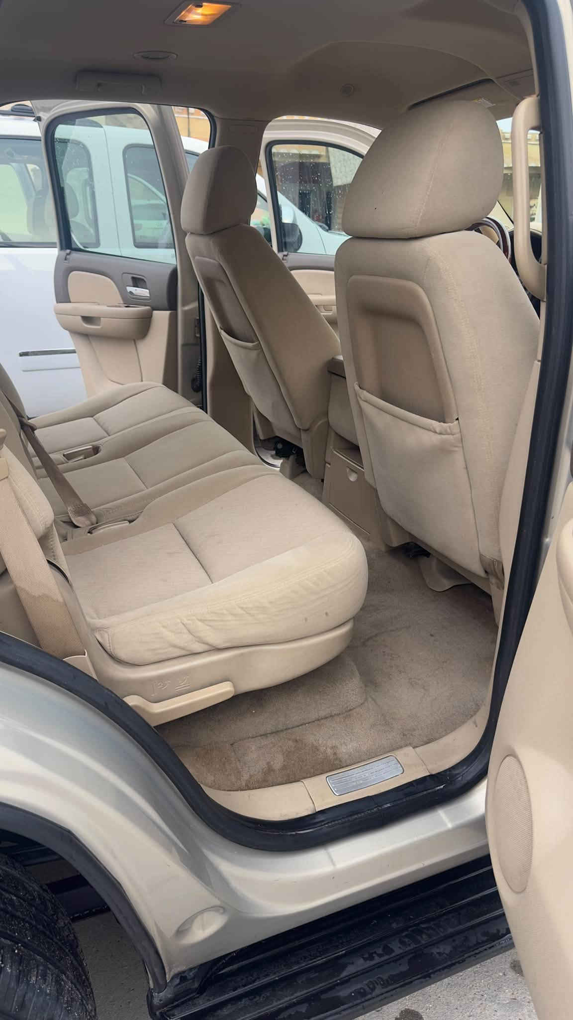 � للبيع GMC يوكن موديل 2009
🔹 رقم بغداد – ترقيم جديد
🔹 المحرك: 5300 V8
🔹 القير: 6 نمر
🔹 العداد: 250 ألف كم وقابل للزيادة
🔹 الحالة: نظيفة جداً
🔹 سيرفس كامل
🔹 تبريد وتدفئة جاهزة
🔹 السيارة ما بيها أي نقص وجاهزة للاستخدام

💰 السعر: 180 ورقة
📞 للاستفسار:***********
