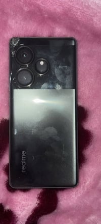 ريلمي جي تي 6 5G • 512 جيجا 12 رام • ظهر مفطور