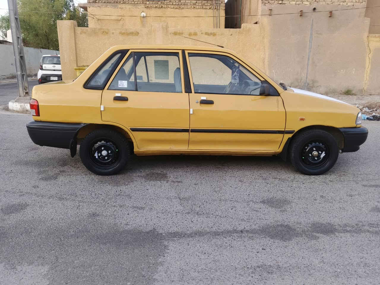 سلام عليكم سايبا موديل 2012 رقم بغداد انكليزي سنويه ل 2030 مكفوله مصفره هيئه وغرامات مكينه وكير وحداديه وتخم تاير جديد تبريد شغال شواصي مكفولات السعر 26 مكاني كربلاء الحر *********** /***********

