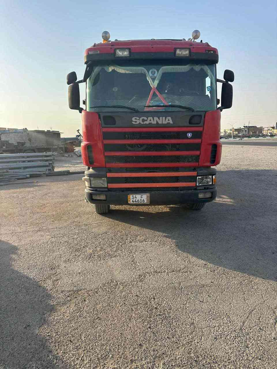 السلام عليكم كرين إسكانية موديل 2000 
جگ 10 طن 3 سلايت دهن 1 يدوي رقم السيارة البصرة تحويل ثاني يوم للاستفسار اتصال على الرقم
***********
