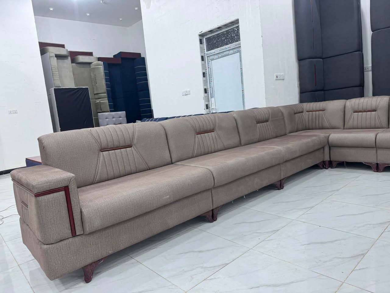 صباح العافيه عليكم ديوان تسكام درجه اولى           يكفي مساحه ٦*٤ ديوانين نفس لون

ينباع ٢٠نفر او ١٠ نفر تسكام شرط تفتح وتشوف بعينك اسفنج مميز اول ١٠سم 

بيع او مراوس 

للستفسار ع رقم *********** واتساب اتصال 

العنوان كوت زين القوس شارع مله قرب مجمع تركي
