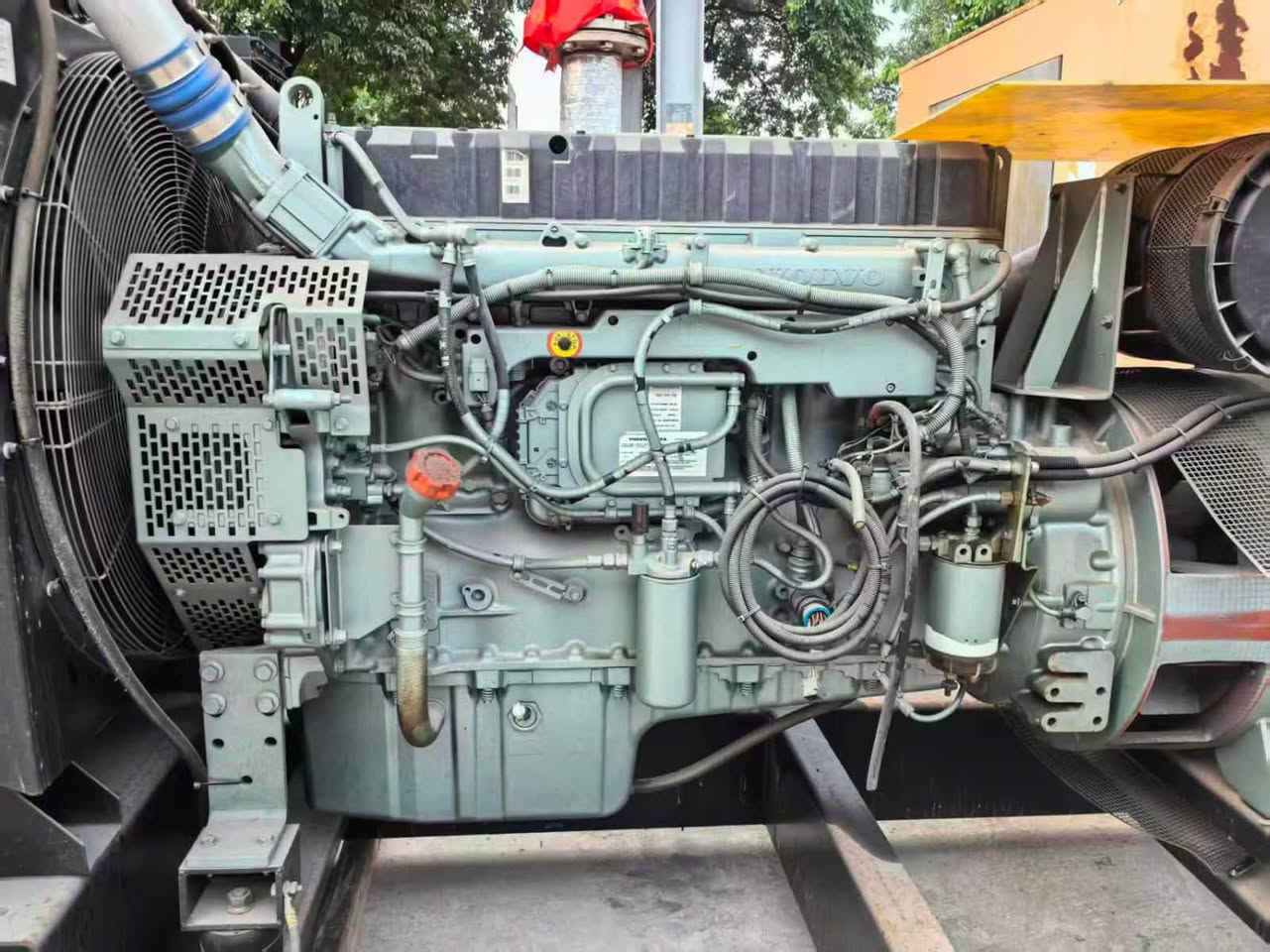 D1241
400KVA
Zero hours 
***********
***********
