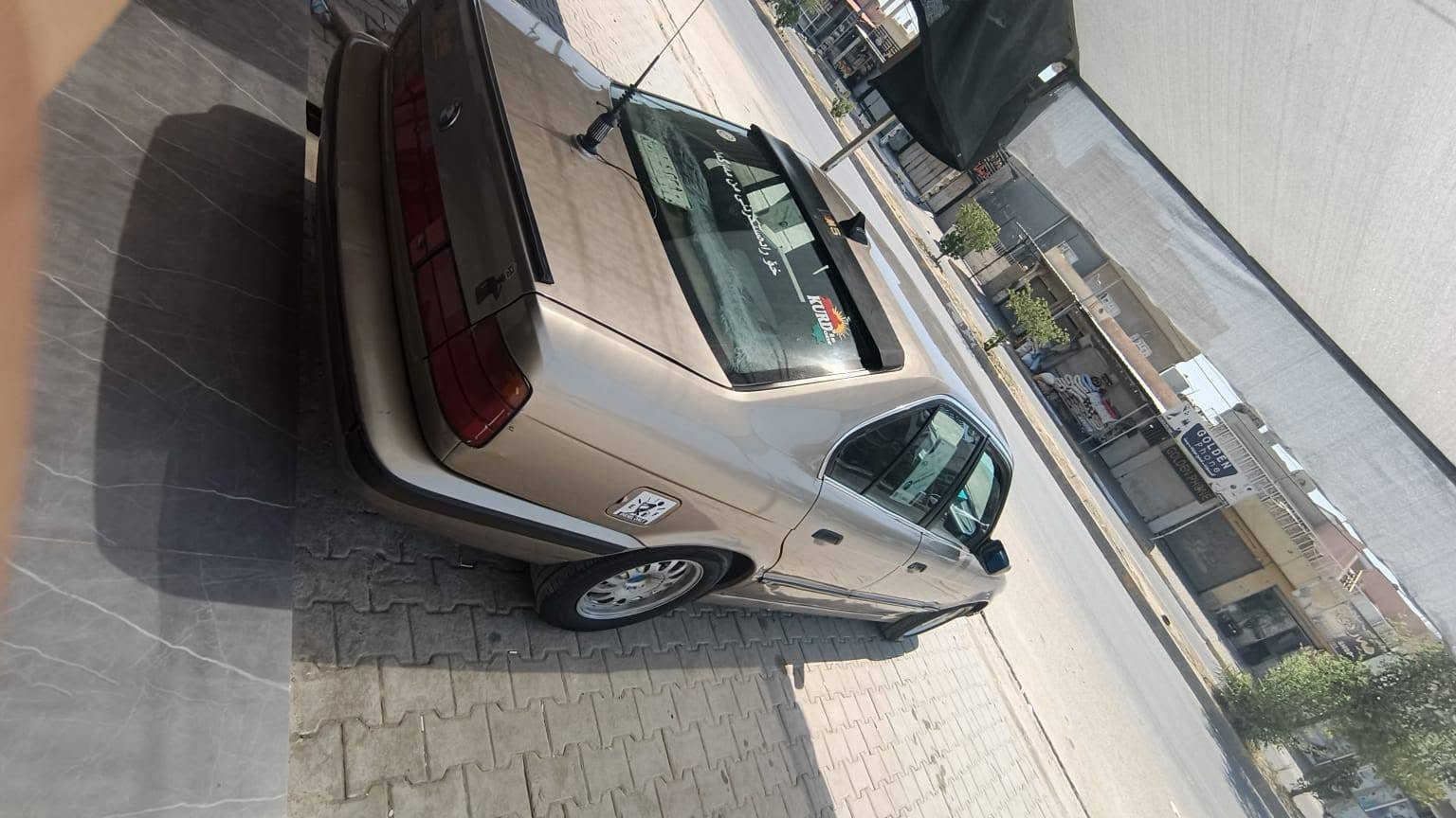 سلام عليكم بي ام حجم 520 سياره جاهزه مكفوله من الطخه بي بدايه بخار سياره جاهزه موديل 1990 شرط التحويل تخم تاير جديد تخم ويل جديد وترهم مراوس تكسي السعر 35 الشراي يتصل***********
