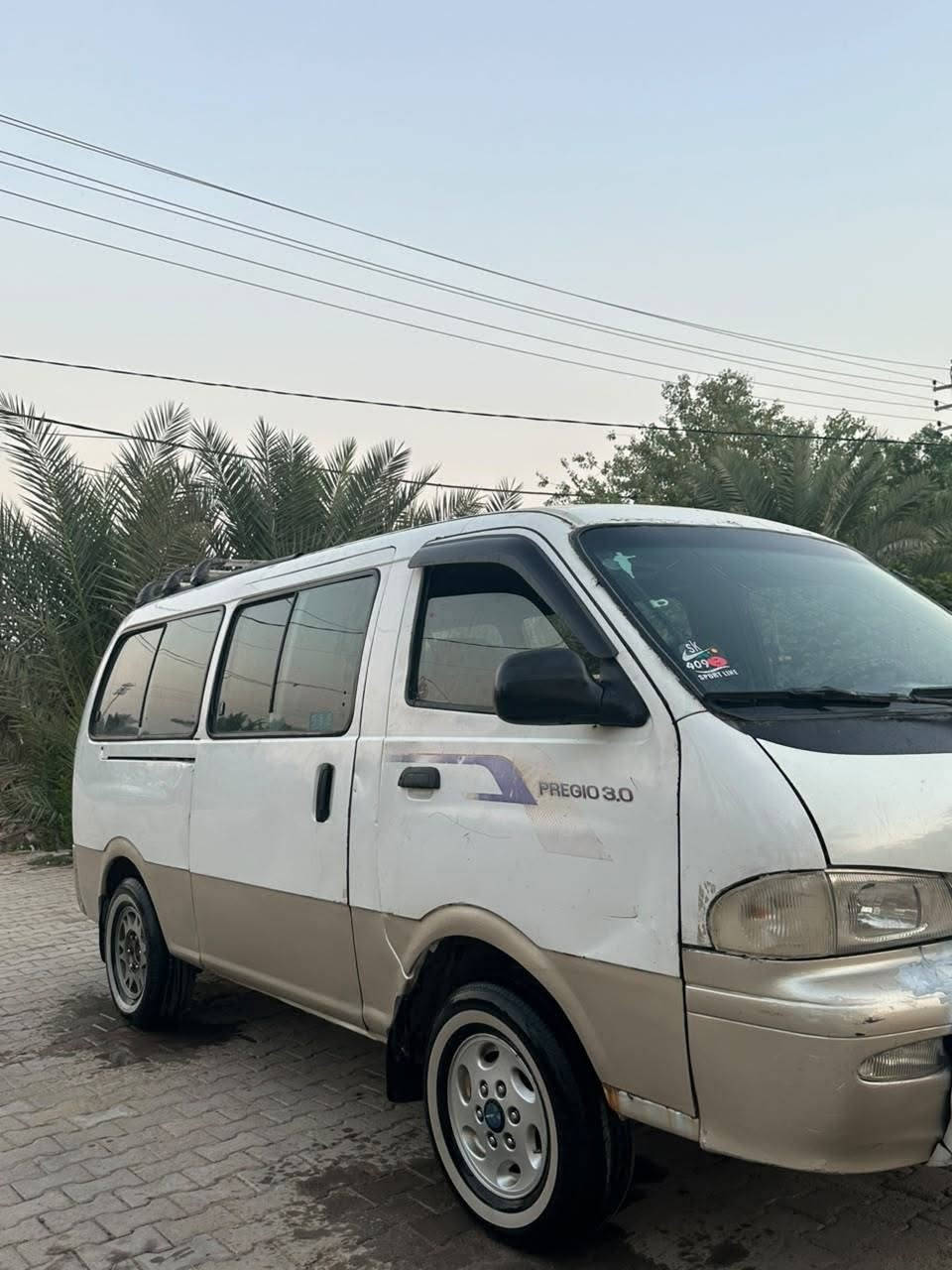 سلام عليكم بريجو مديل 2000 رقم بصره سنويه ل28 مكينه كير اكسل تخم تاير حداديه دواخل كله جديد سياره مكفوله من صبغ وضربه ومعجون شاصي واحد معمر مال جناي ولباقي كفاله مصفره هيه ومرور خط كوفه نجف جاهزه السياره المالك نفسه ابو سياره بسمه السعر (85) مكلف بلنشر خابر ع رقم وتدلل***********
