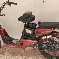 دراجة كهربائية • بطاريات محتاجة • موصل كراج الشمال