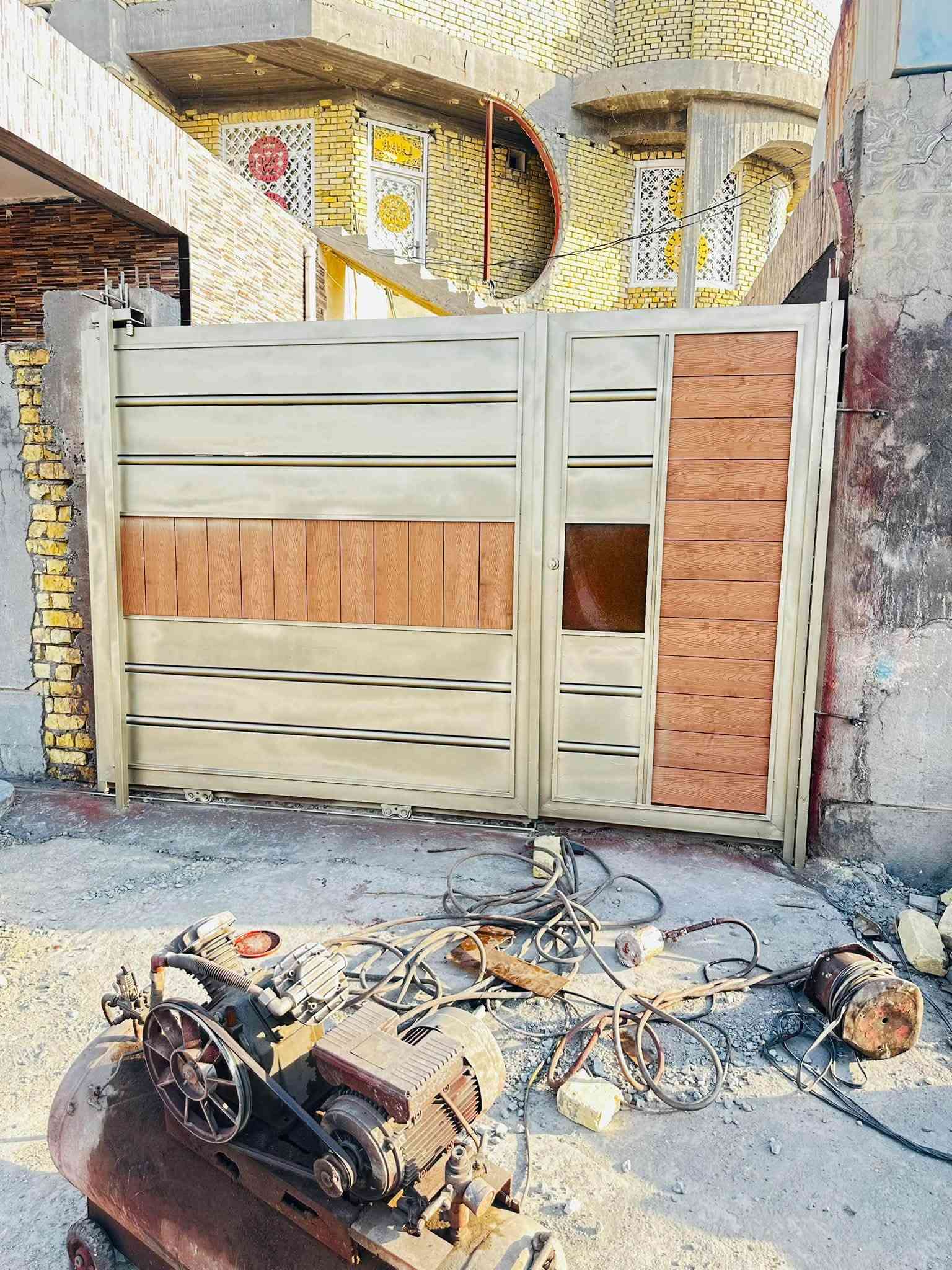 سلام عليكم بيبان سلايتً سعر بس550 شغل. درجه وله ***********
