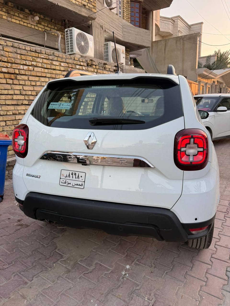 للبيع رينو داستر 2025 زيرو - Renault Duster 2025

سيارة زيرو بالكارتون، ماشية صفر، حتى نايلون الكراسي بعدة.

المواصفات:
• الموديل: 2025 • اللون: أبيض لؤلؤي • الحالة: زيرو وكالة، ترقيم جديد • المحرك: 1.6 اقتصادي جداً • الكير: اوتوماتيك CVT • المواصفات: تحكم ستيرن، شاشة كبيرة، كاميرا خلفية، حساسات، رادار، روف راك، بلوجكتر، بصمة 
سيارة عاليه وعمليه مال كرف، تتحمل شوارعنا وتبريدها ثلج و بانزينها قليل.

السيارة موجودة في بغداد
السعر: [ 140$ ] وبيها مجال للشراي

للاستفسار: [ *********** ]
