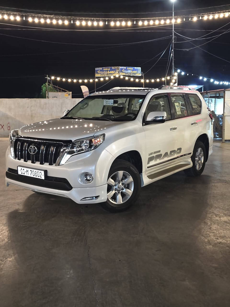 السلام عليكم
تويوتا برادو موديل 2017 TXL
محرك 4000 V6
سلايت بصمه دخول ذكي
تحكم استيرن جهتين 
  7 راكب
تبريد مركزي 3 قطع
فور ويل ومانع انزلاق 
شاشه وكامرا وحساس امامي وخلفي
كشنات مخمل وكهرباء عدد 2
ماشيه 114 الف KM
شاشه  وكامرا
السياره بيه صبغ ربع الدعاميه فقط
جديده مال جناي 
المكان واسط الكوت
السعر 340
***********
