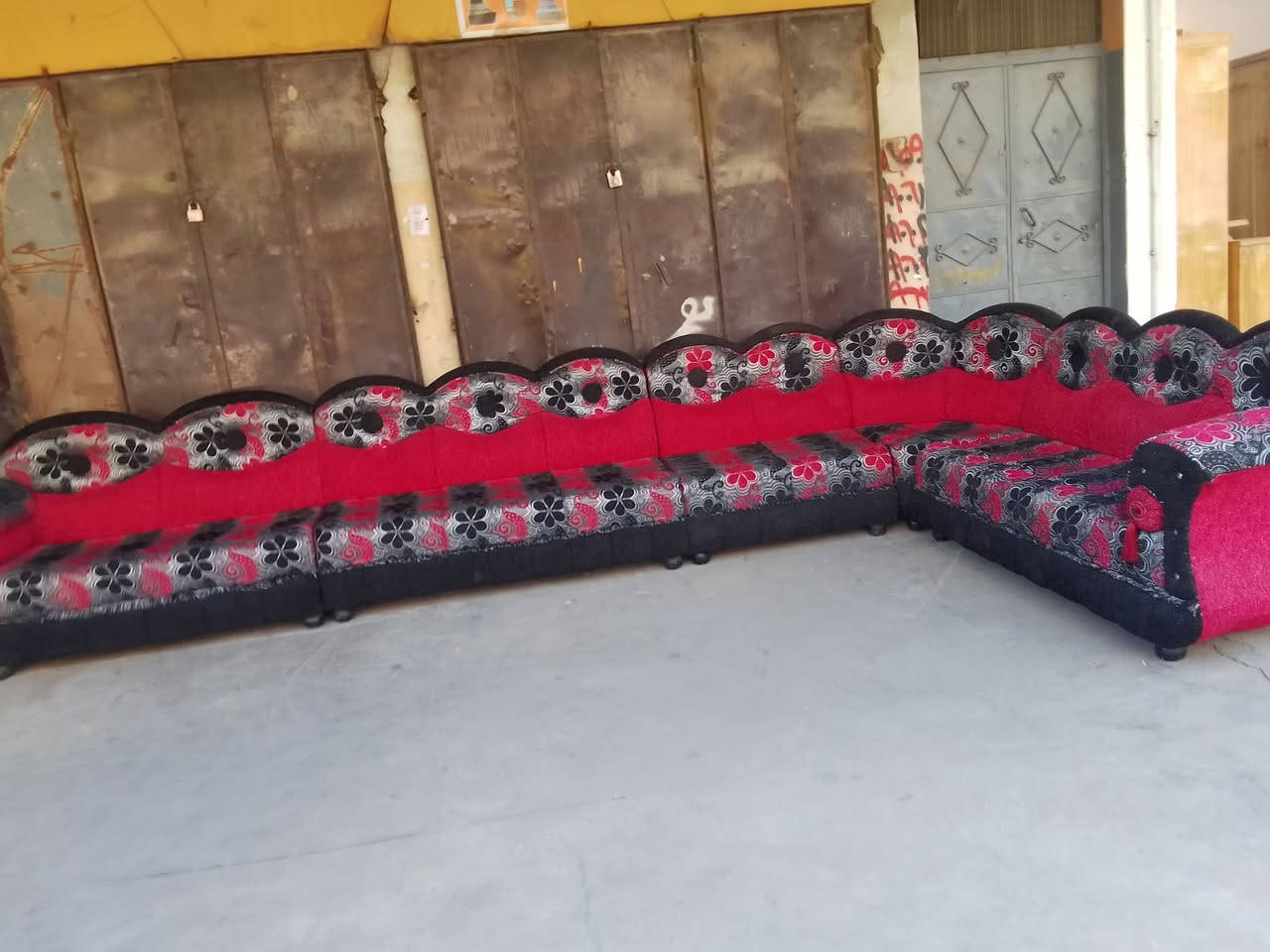 ديوان 8متر للبيع شغل ثقيل
***********
***********
