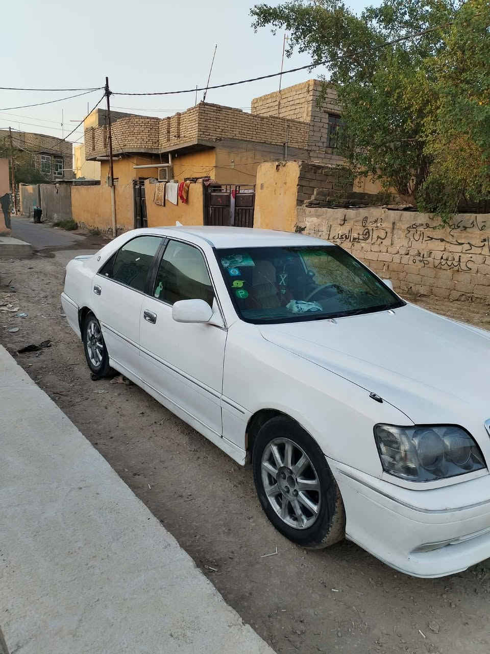 وسلام عليكم ملكه للبيع مديل الفين وتلاثه كرستال كشنات كهربايه ستين كهرباي حداديه خلفيه اماميه خير من الله تبريد تتفه كير ومكينه جدد جانت رقم احمر بغداد شتغلنه ماعملته المرور سحب رقمه صدامي وخصصوله رقم انكليزي اضباره بيه كامله بقت عليه 20 ورقه وتاخض رقم وسنويه صبغته مو حلوه بدون شخوك السعر 37  الرقم تواصل ***********
