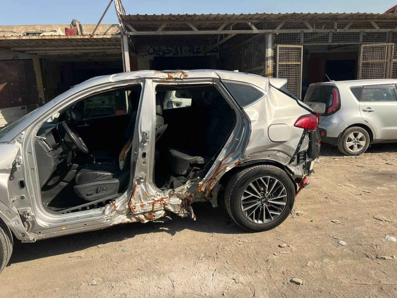 هيونداي توسان موديل 2021 وارد امريكي رقم اربيل شرط التحويل 
السيارة بيها حادث ابيع على وضعها كير مكينة كفالة 
سعرها 75 وبيها مجال 
مكان السيارة بغداد جسر ديالى الجديد 
الاتصال *********** بغداد, العراق
