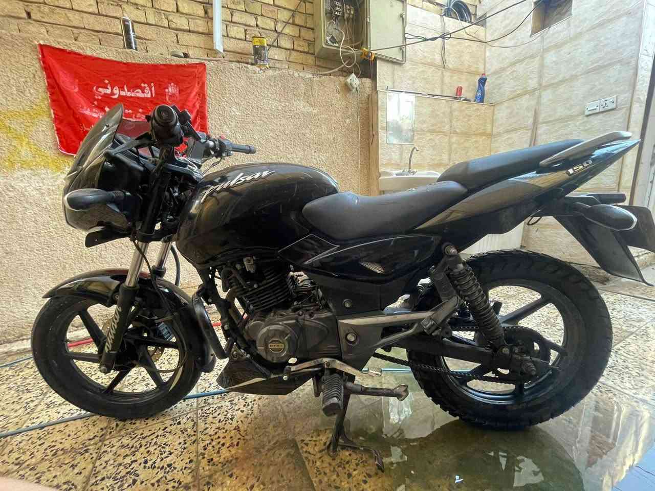 بولسر نيون 150 موديل 2020 مكينه بلادية رقم بغداد بأسمي مكانها حي اور
السعر 1400
 ***********
