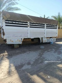شاحنة • للبيع • للتواصل