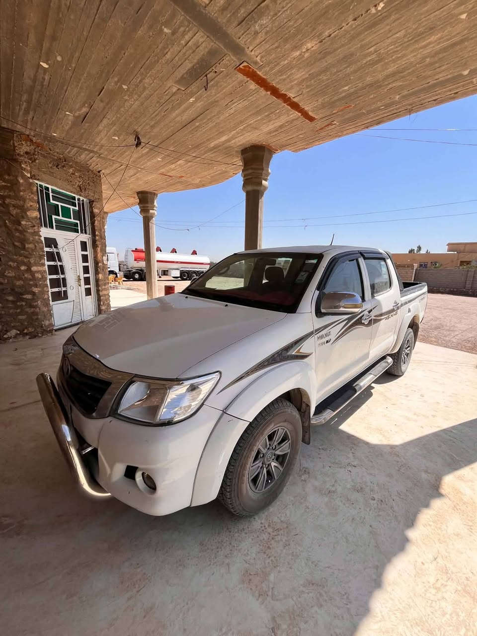 بيكم فورويل للبيع 
موديل 14
وتماتيك رقم بغداد
مصبوقه حزام
سعر160وبيه مجال
مكاني رمادي 
رقم الهاتف ***********

