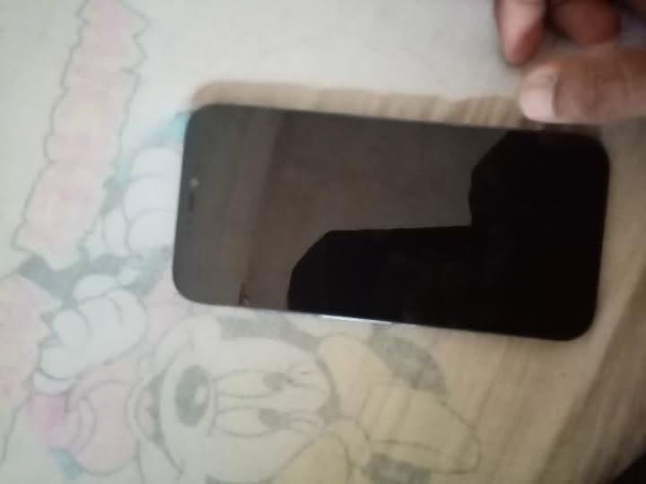 سلام عليكم 
آيفون  12 برو ماكس للبيع
مستبدل شاشه تجاريه بس نوعيه ممتازه 
و مستبدل بطاريه اصليه كما موضحه بل صور وًنسبة بطاريه  100
سعر 440 وبيه مجال 
هذا رقمي غير متواجد ع خاص 
***********  
بيه واتساب
